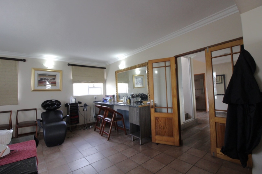 3 Bedroom Property for Sale in Wavecrest Eastern Cape